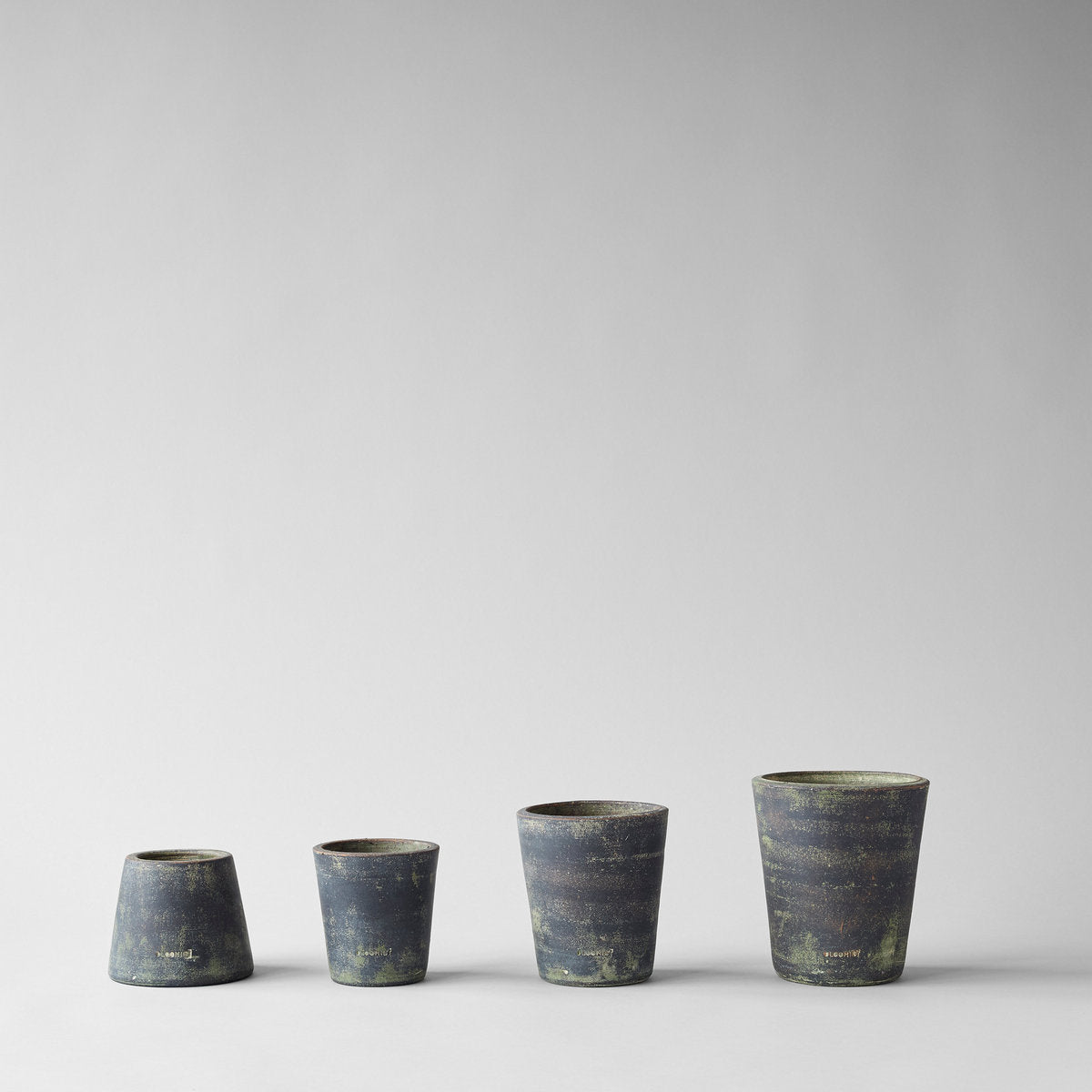 Basic Planter, Grey Patina