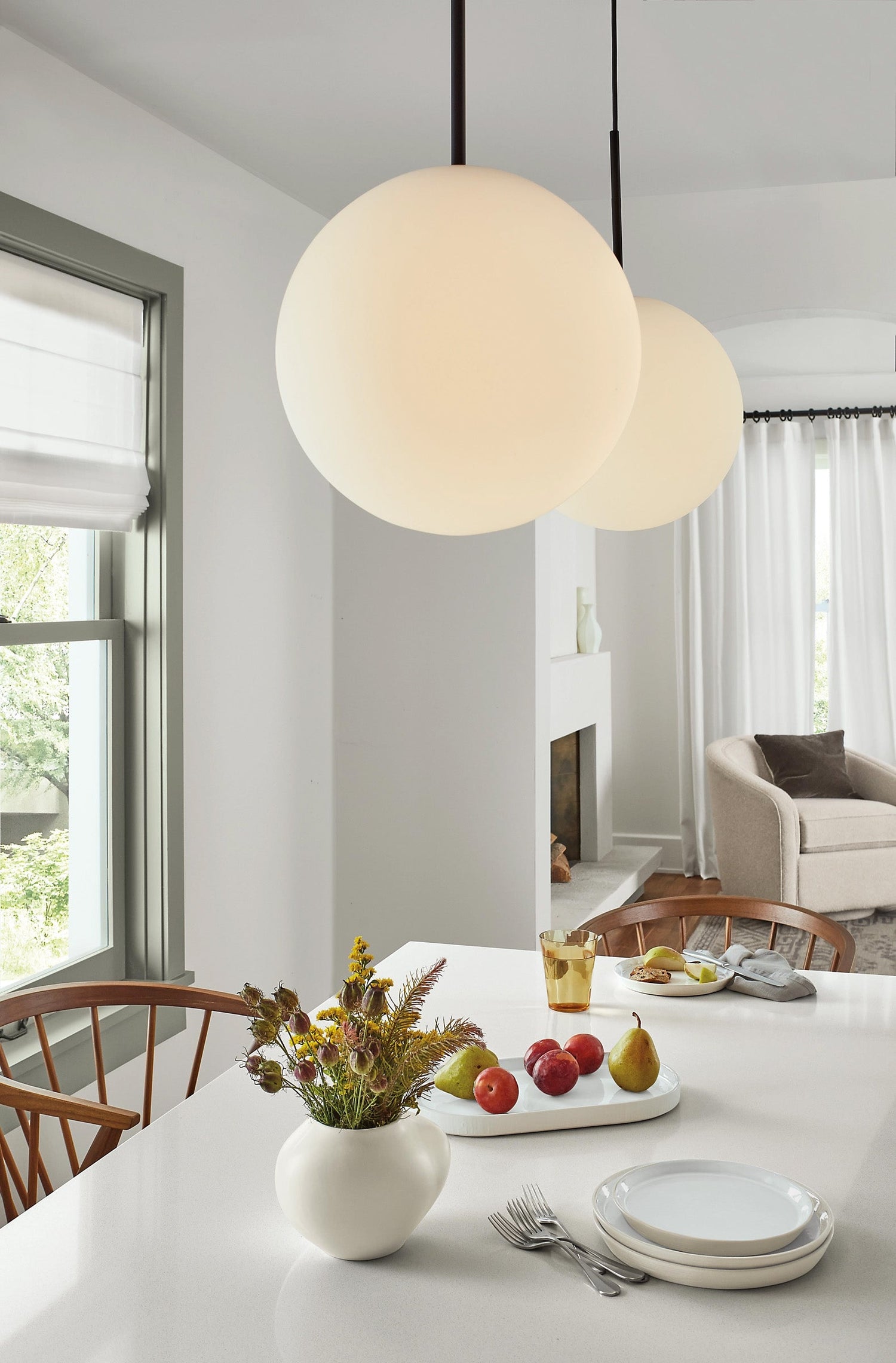 Bola Sphere Pendant Light
