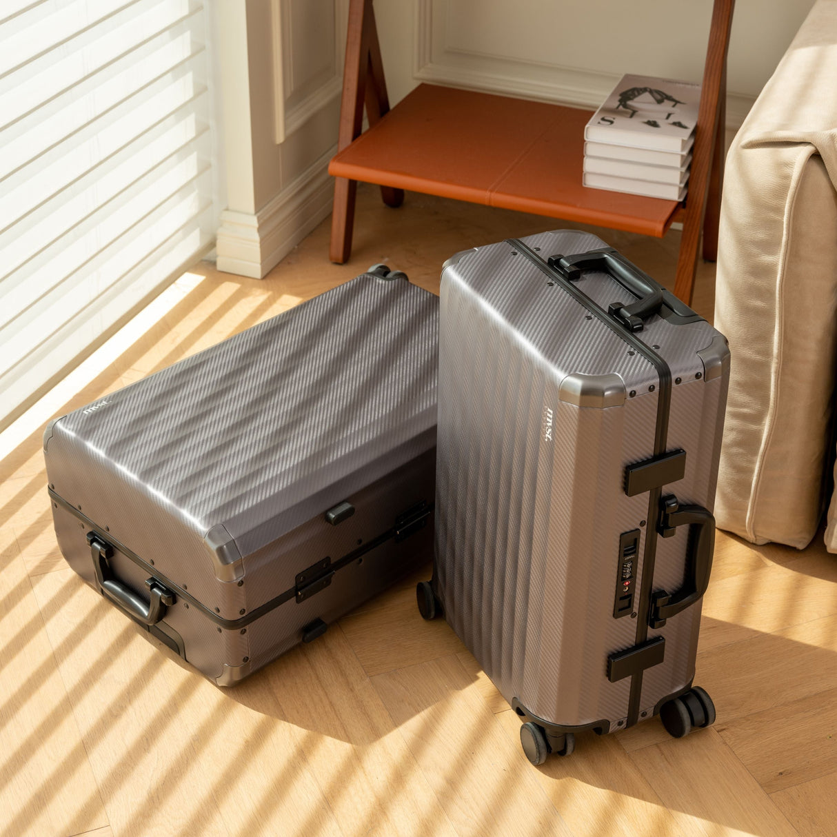 SPACE Aluminum Suitcase Gunmetal