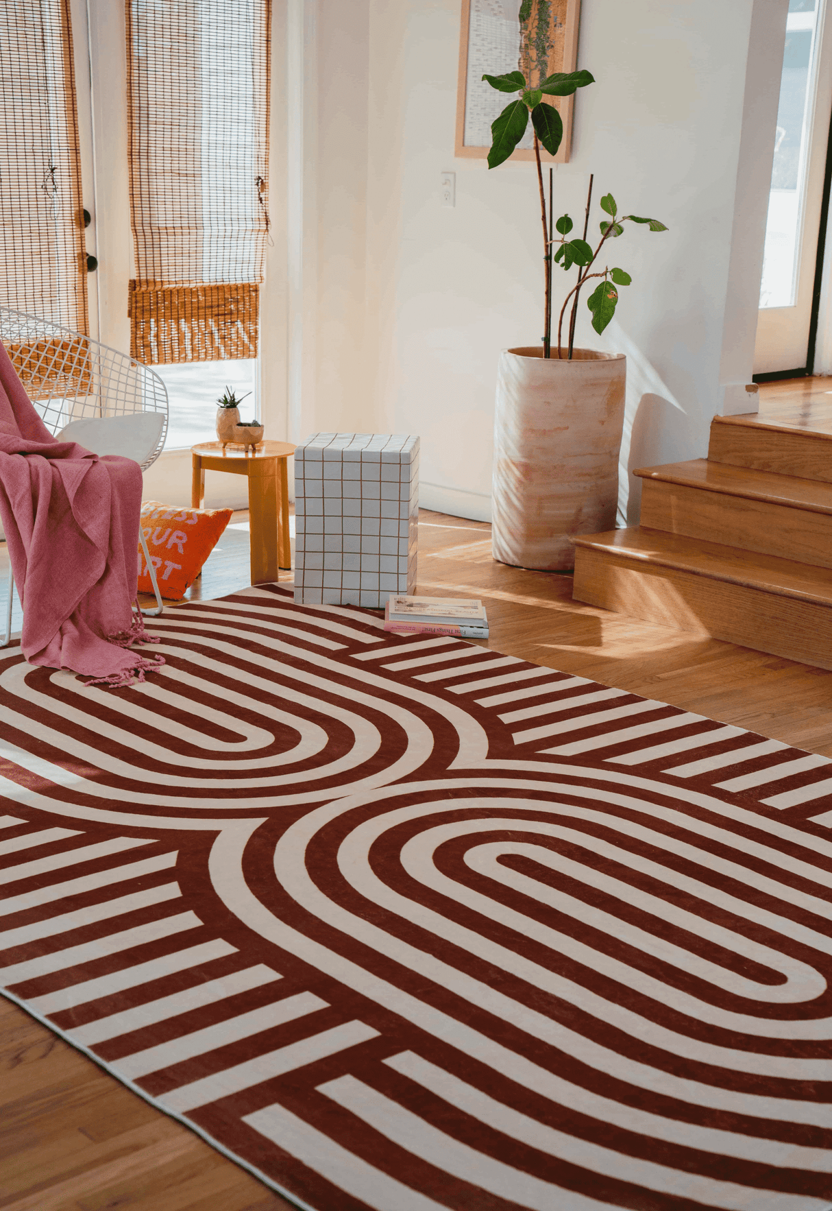 Curvy Brown Stripes Design Rug