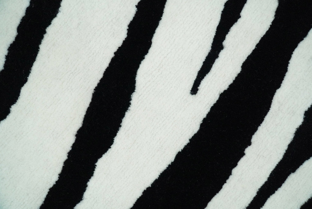 Antelope Rug, Hand Tufted Black and White Zebra Area Rug, Modern Wool Area Rug | ANI1