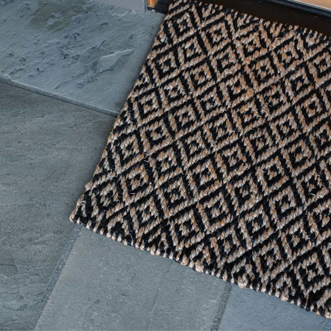 Natural and Black Diamonds Jute Rug