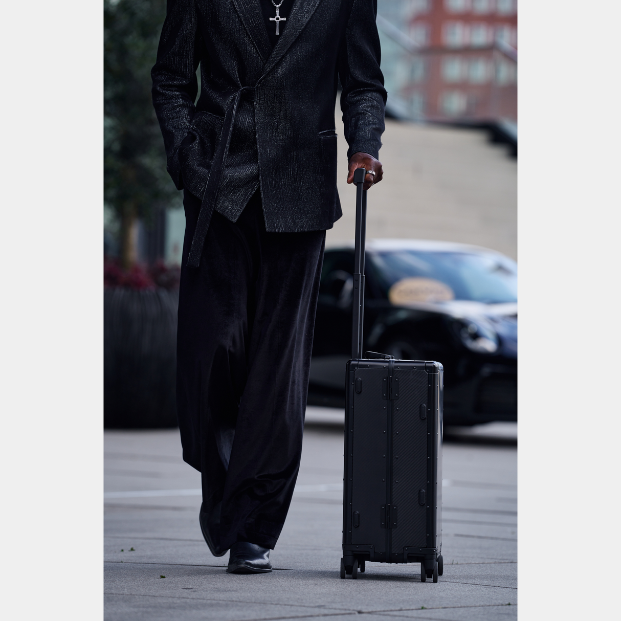 Carbon X 2.0 Carbon Fiber Suitcase Black