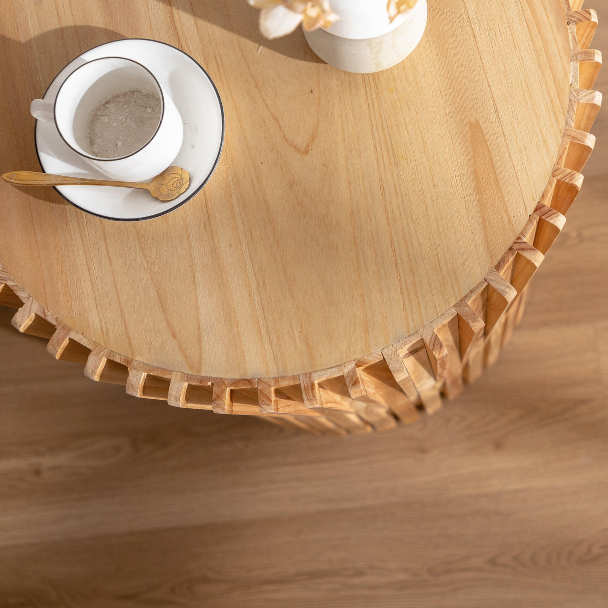 Retro Fashion Style Cylindrical MDF Coffee Table with Vertical Texture Relief Design, Suitable for Living Room, Office and Dining Room