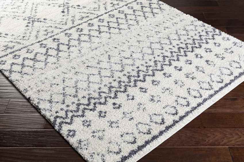 Grand Est Global Medium Gray Area Rug