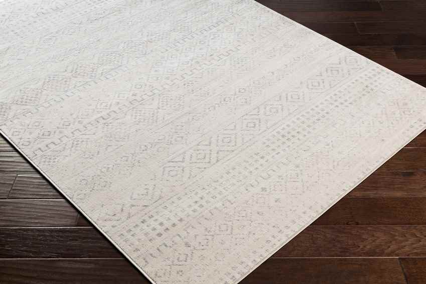 Roswinkel Global Cream Area Rug