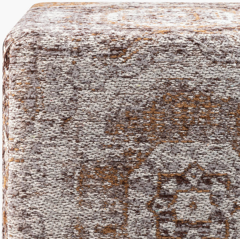 Kaltenleutgeben Camel Pouf