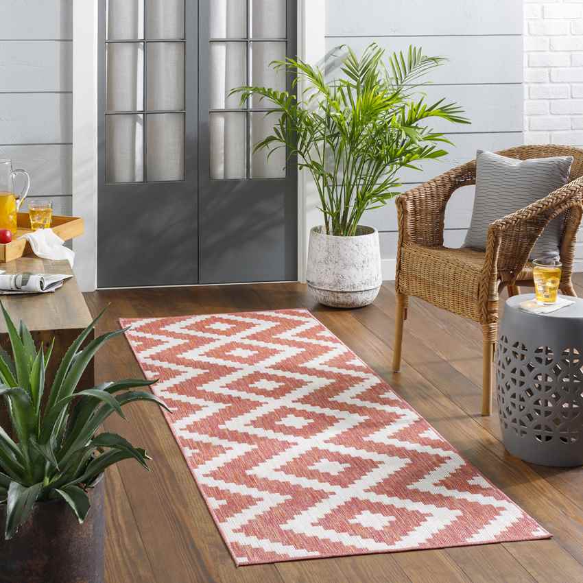 Squaw Global Dark Coral/Off-White Area Rug