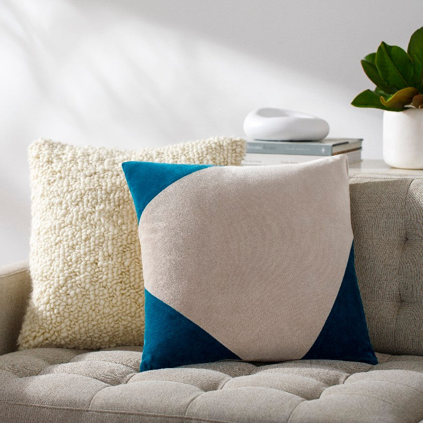 Natane Off-White/Marine Blue Pillow Cover