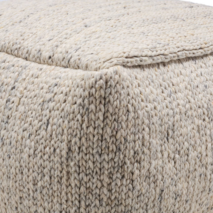 Vanesa Cream Pouf