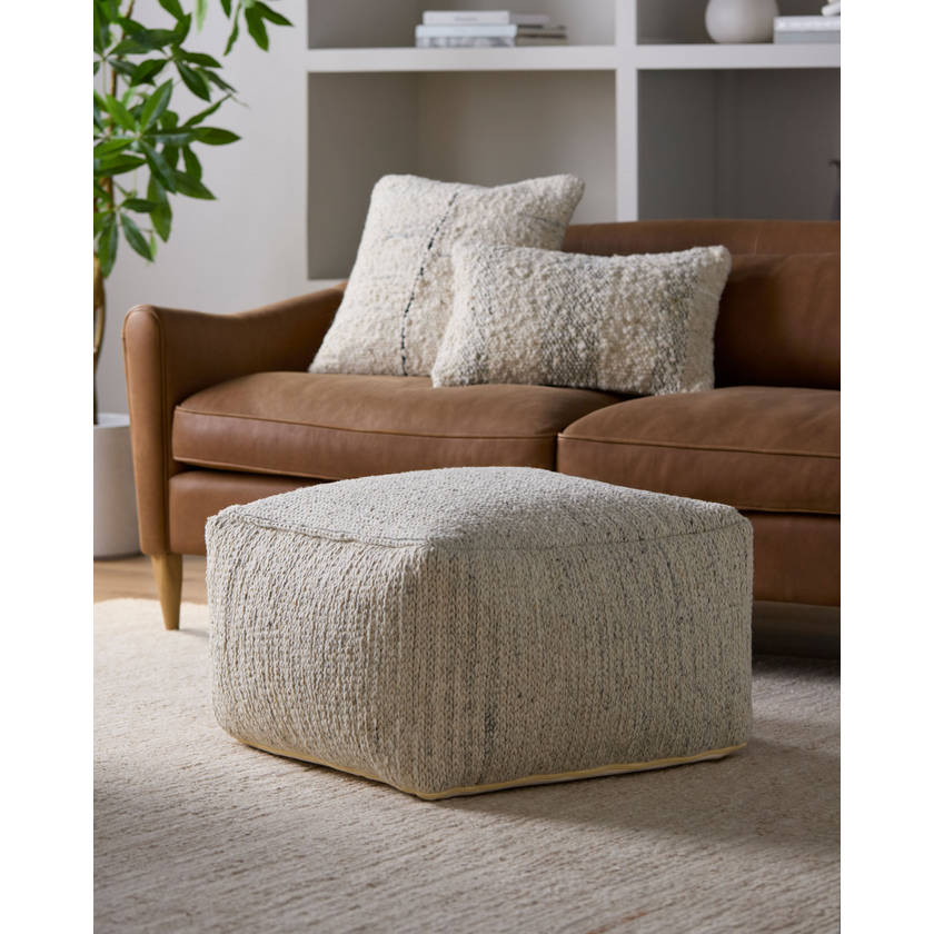 Vanesa Cream Pouf