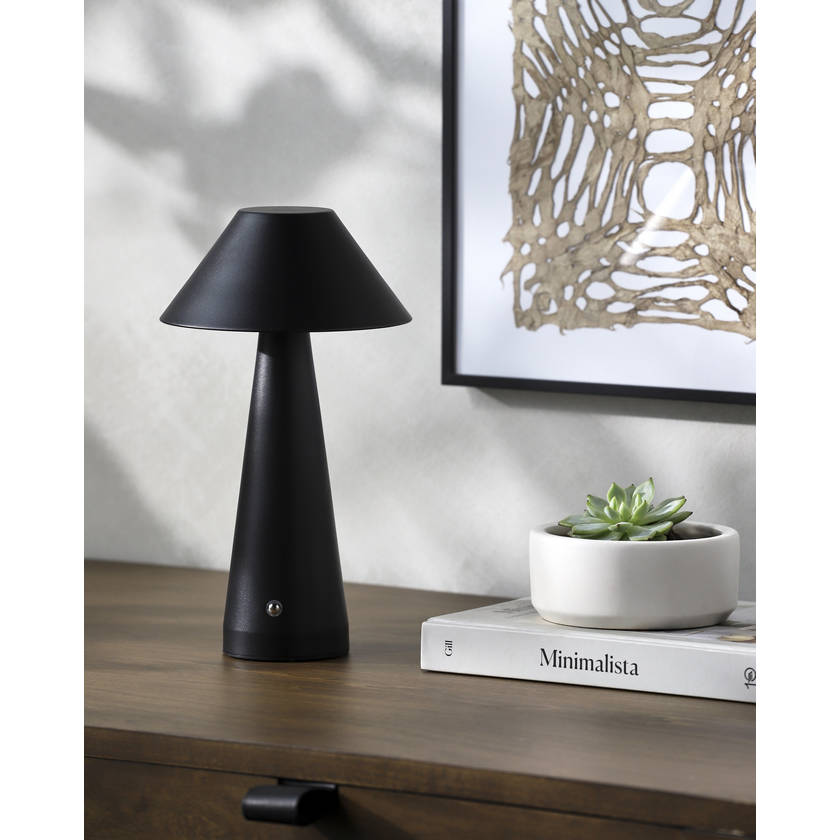 Sharda Traditional Black Table Lamp