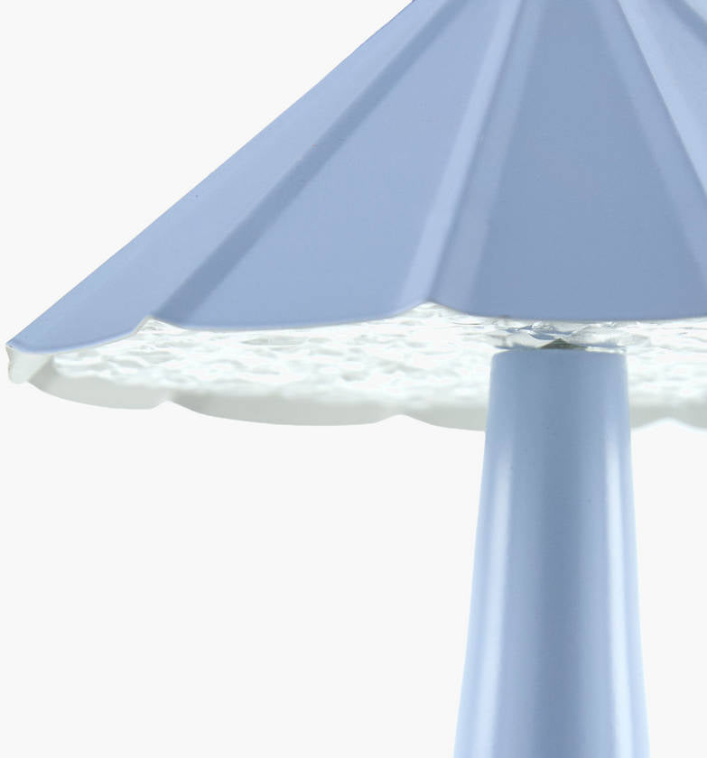 Zaynah Traditional Blue Table Lamp