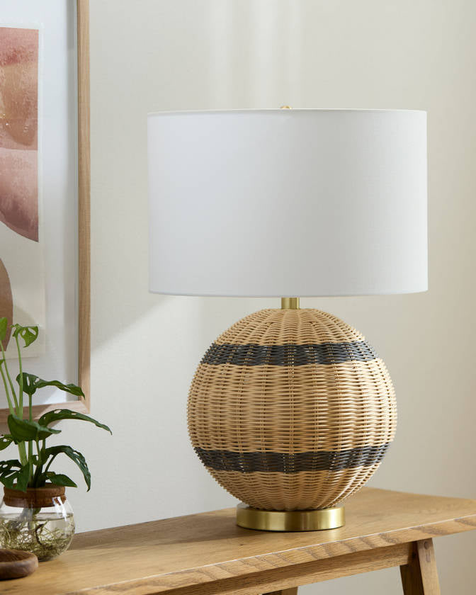 Keauna Traditional Cream Table Lamp