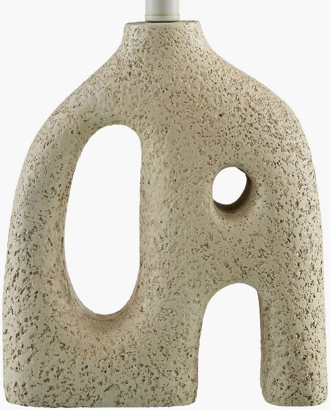 Dyanne Traditional Cream/Wheat Table Lamp