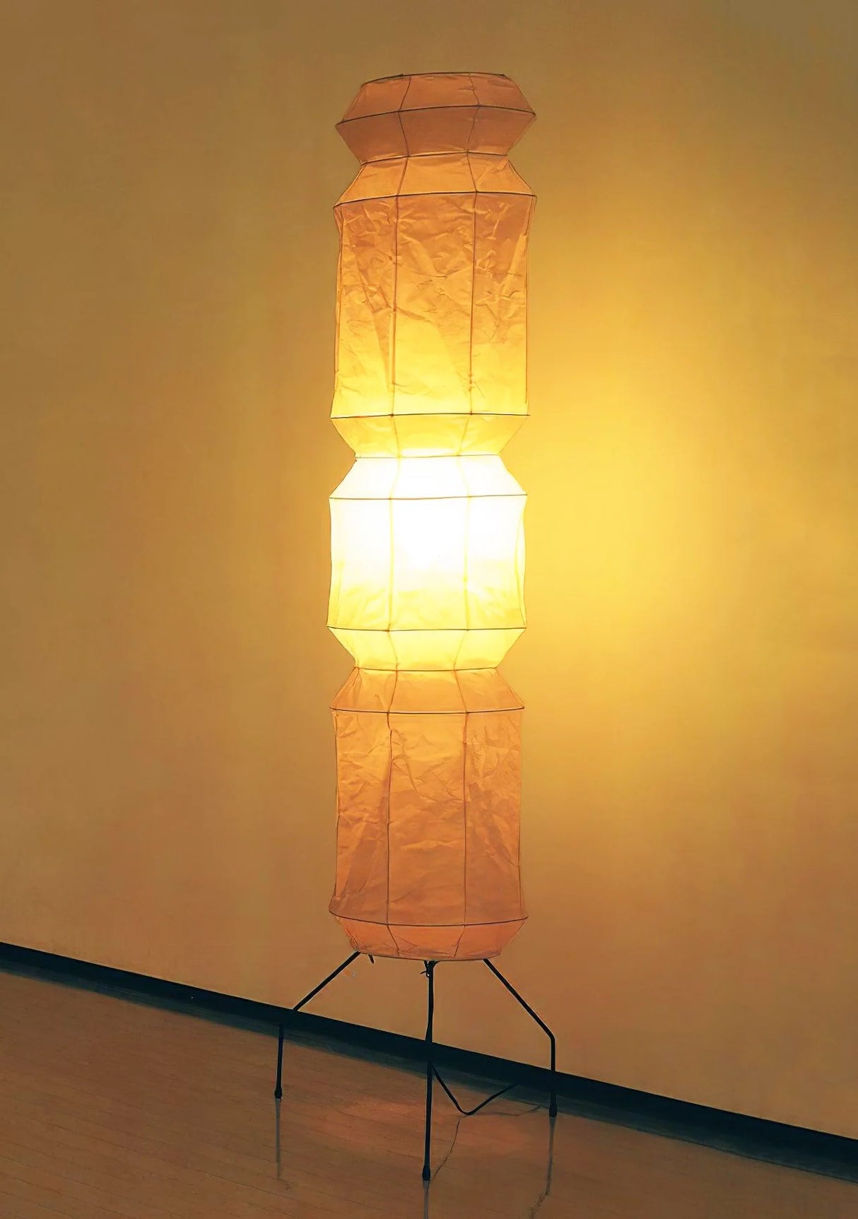 Akari UF4-L6 Floor Lamp