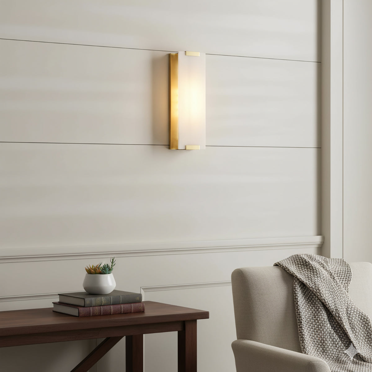 Alabaster Roux Wall Lamp