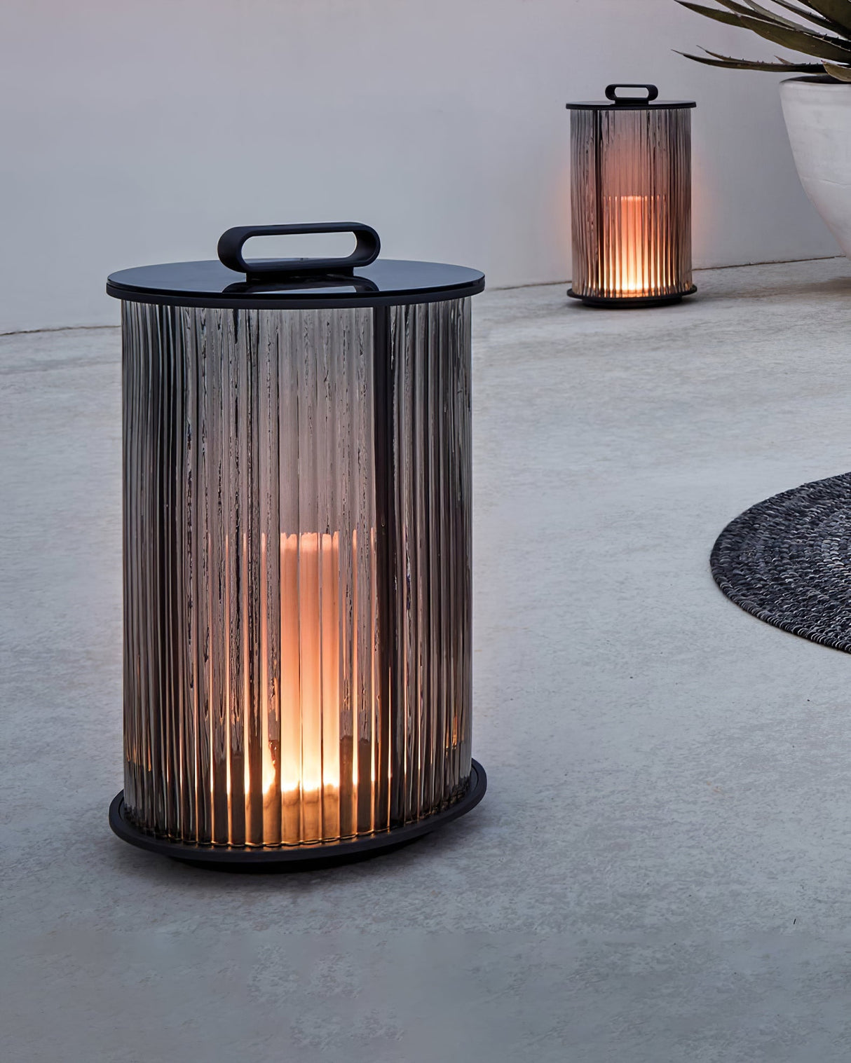 Ambient Line Lantern Garden Lights