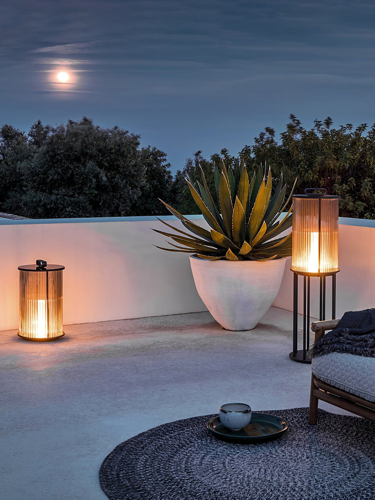 Ambient Line Lantern Garden Lights