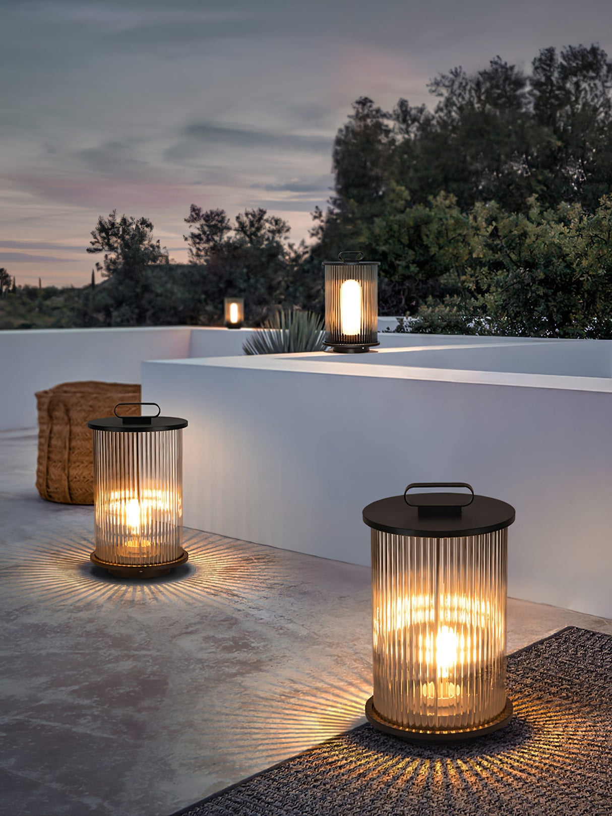 Ambient Line Lantern Garden Lights