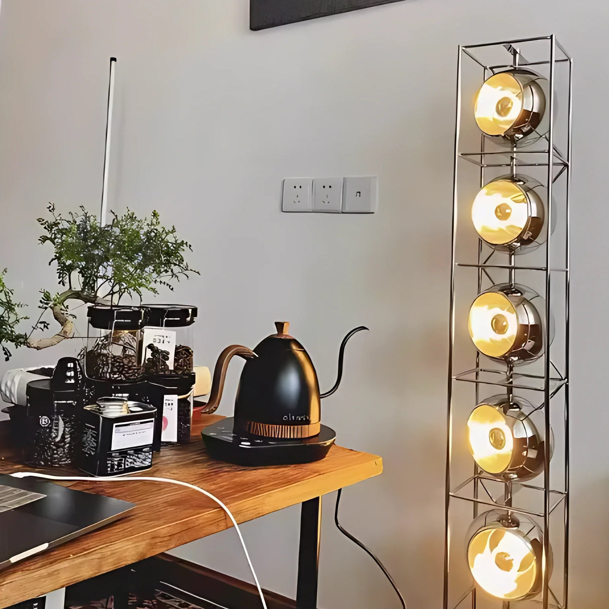 Chrome Spheres Bauhaus Lamp