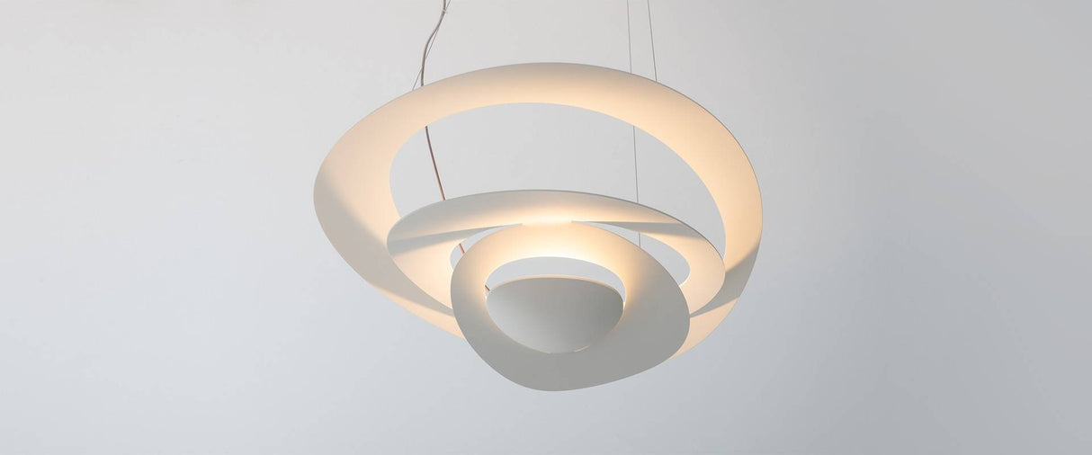 Pirce pendant lamp