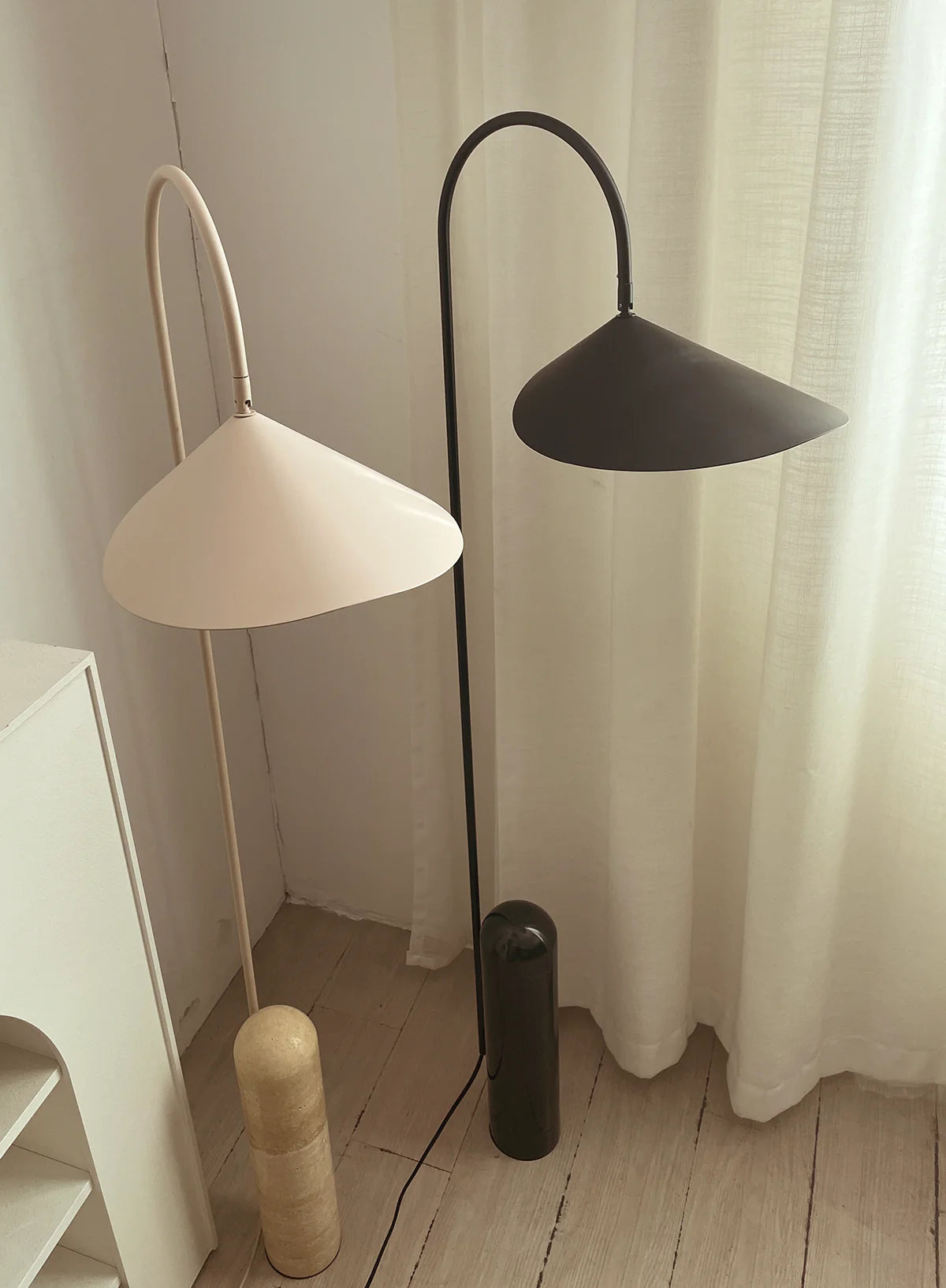 Arum Duckbill Floor Lamp