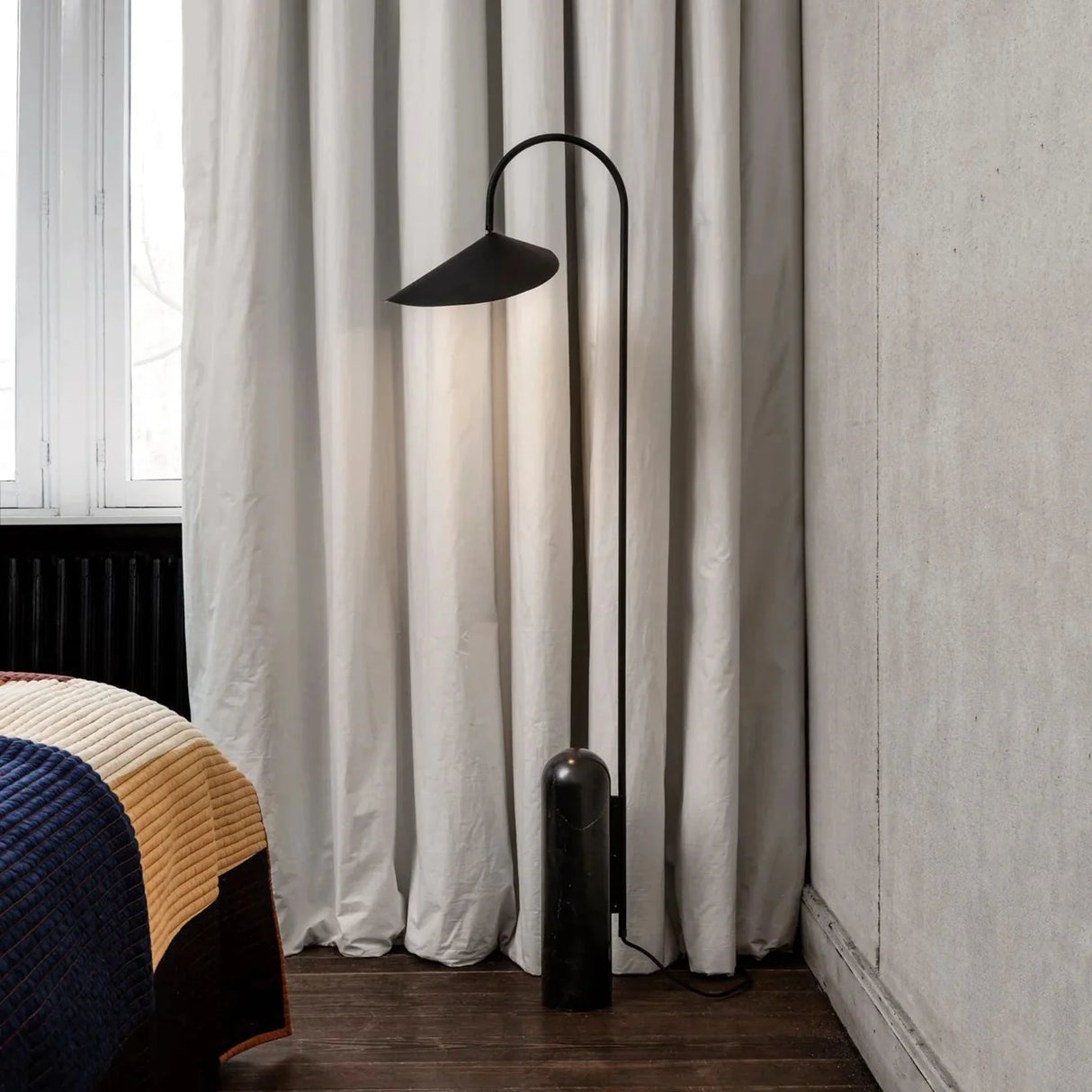Arum Duckbill Floor Lamp