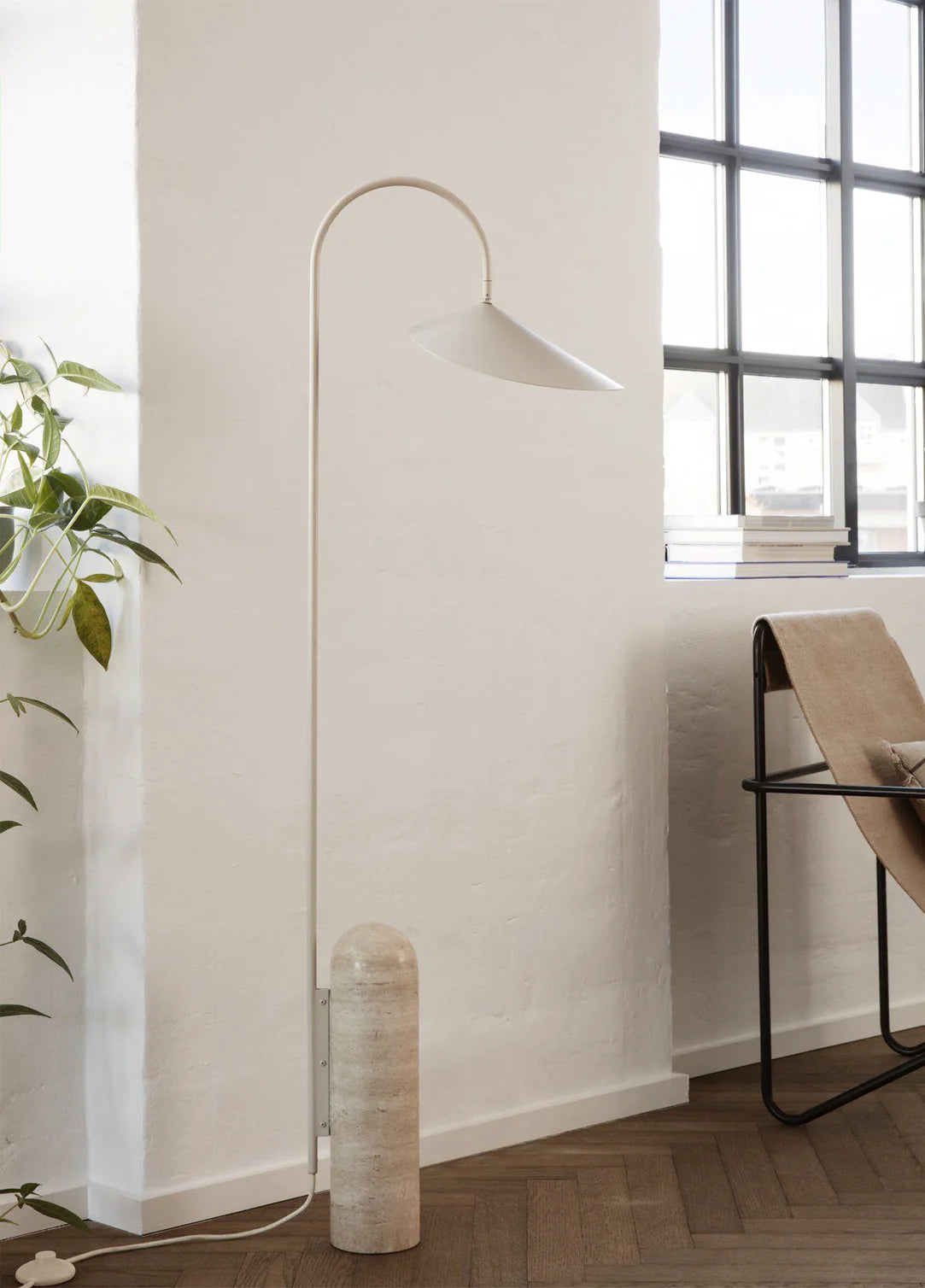 Arum Duckbill Floor Lamp