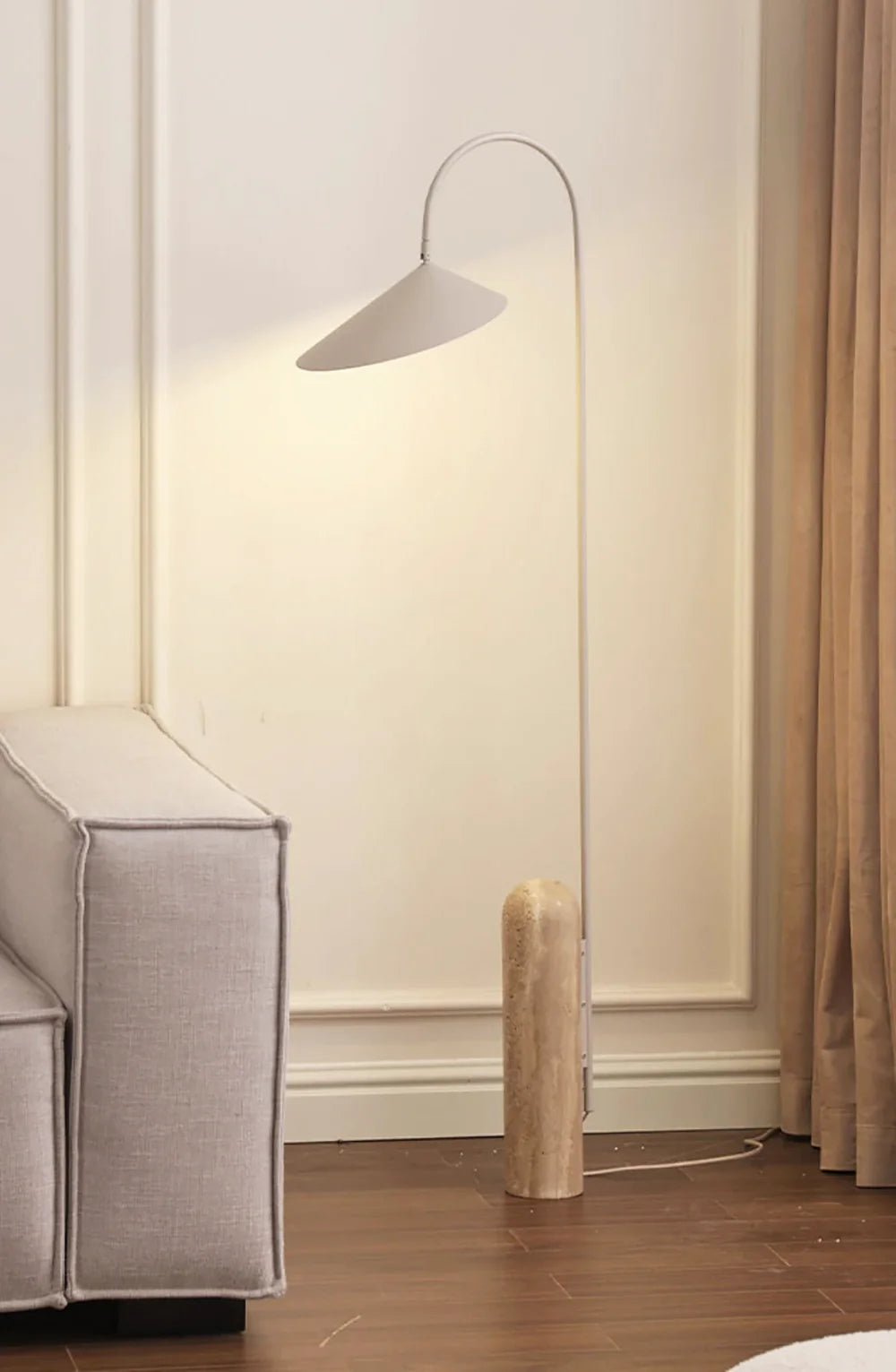 Arum Duckbill Floor Lamp