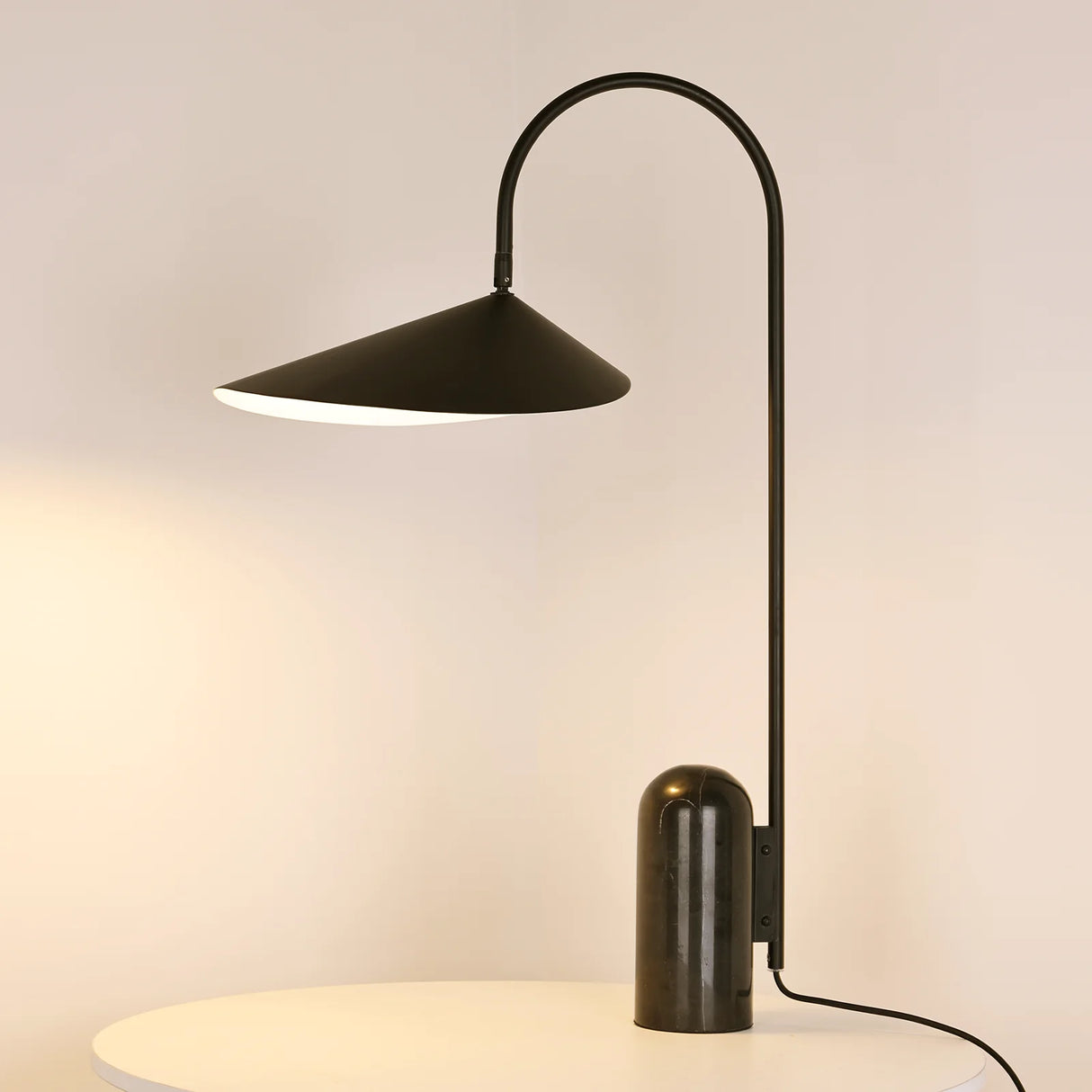 Arum Duckbill Table Lamp