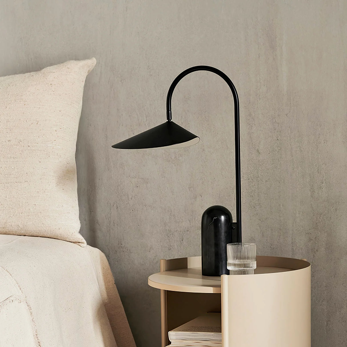 Arum Duckbill Table Lamp