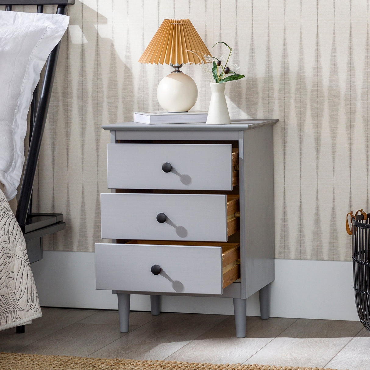 Spencer Solid Transitional Wood Nightstand