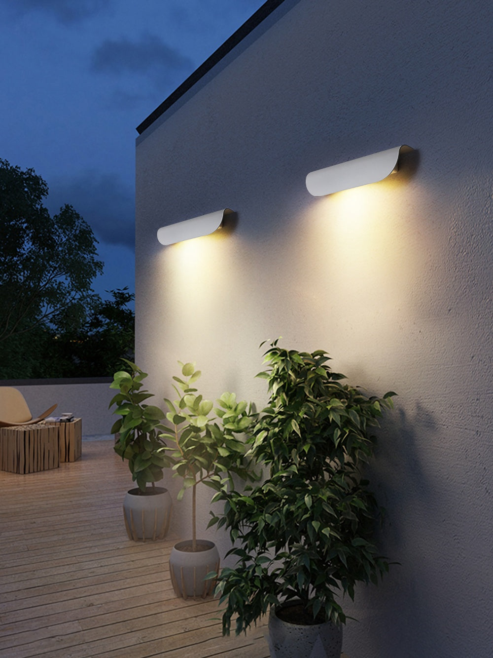Bay Curved Garden Wall Light