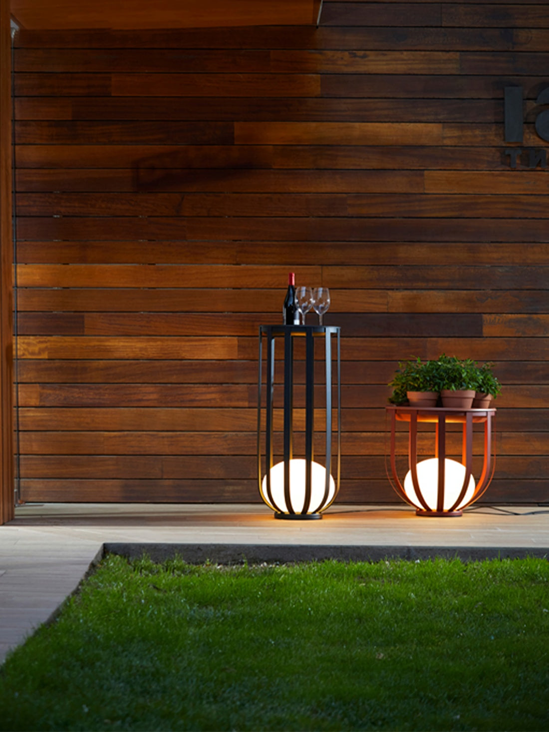 Bols Outdoor Garden Lamp