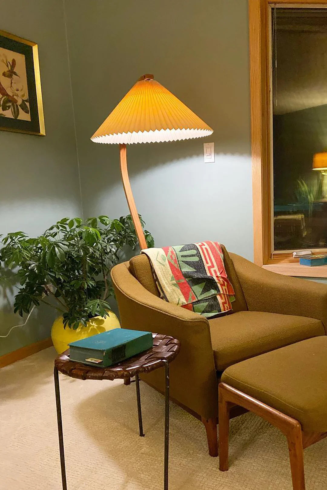 Caprani Wood Floor Lamp