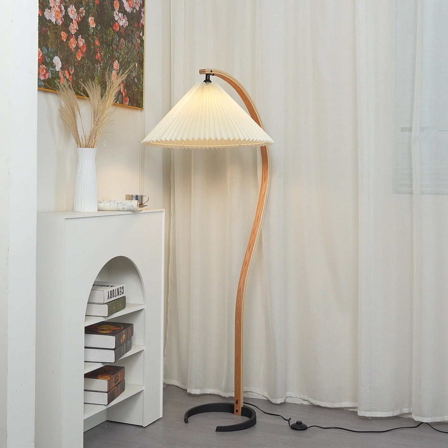 Caprani Wood Floor Lamp
