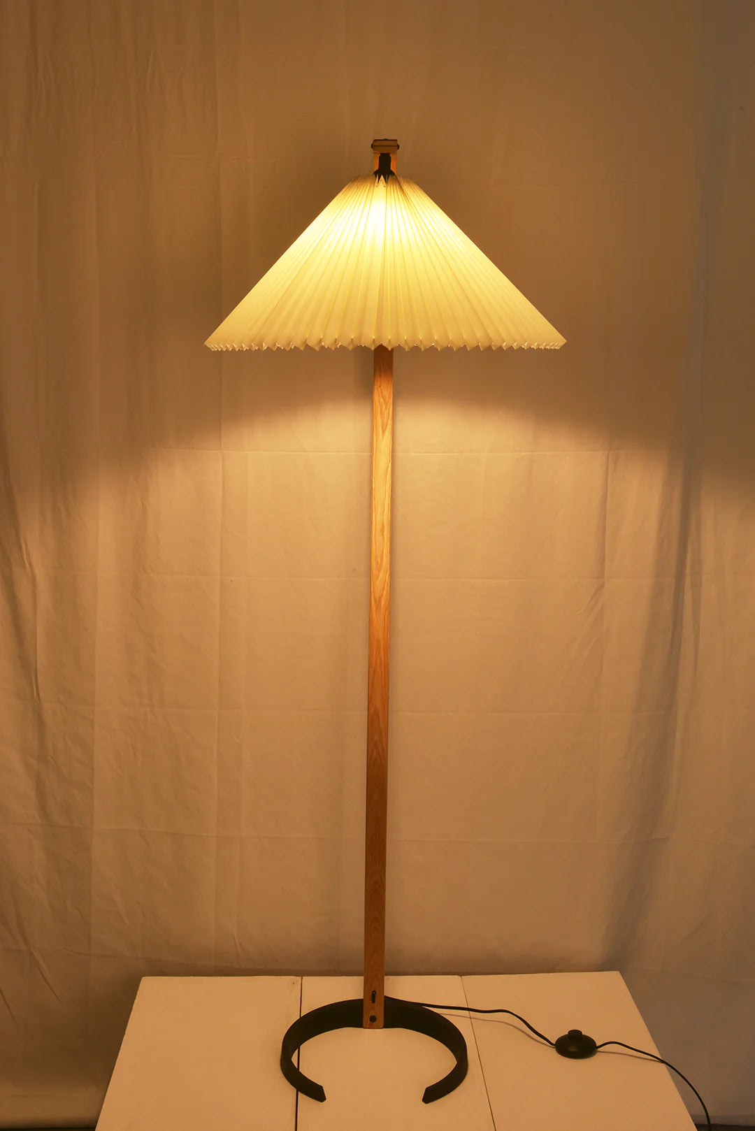 Caprani Wood Floor Lamp