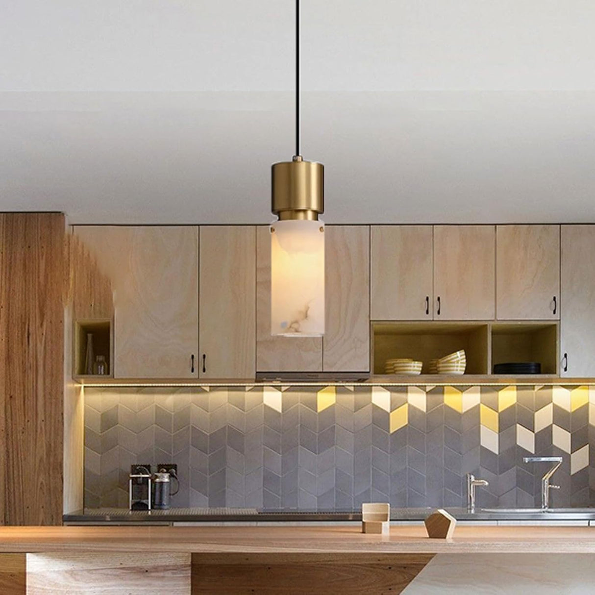 Cylindrical Alabaster Pendant lamp