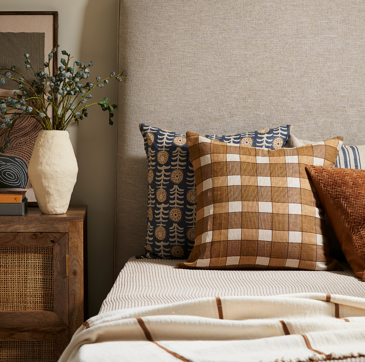 Flora Pillow 22" x 22"