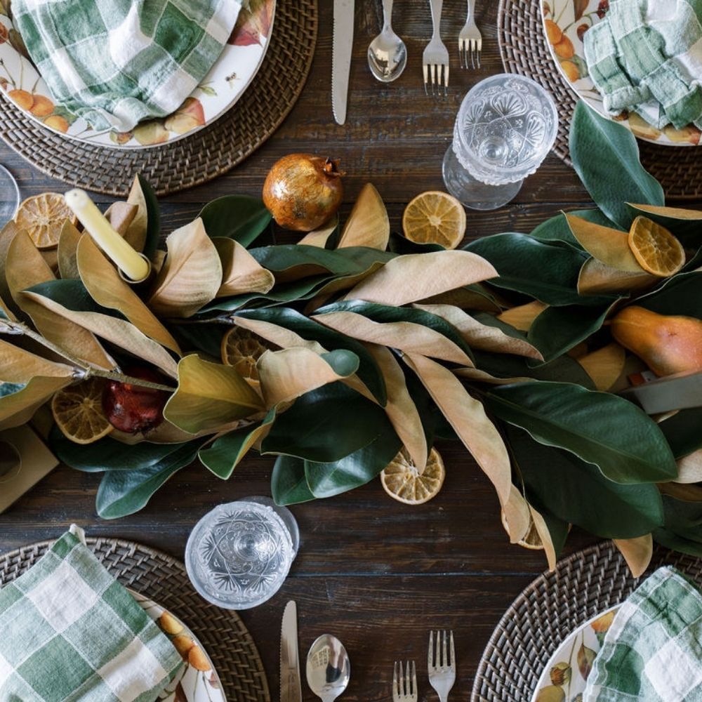 9' Faux Green Magnolia Leaf Garland