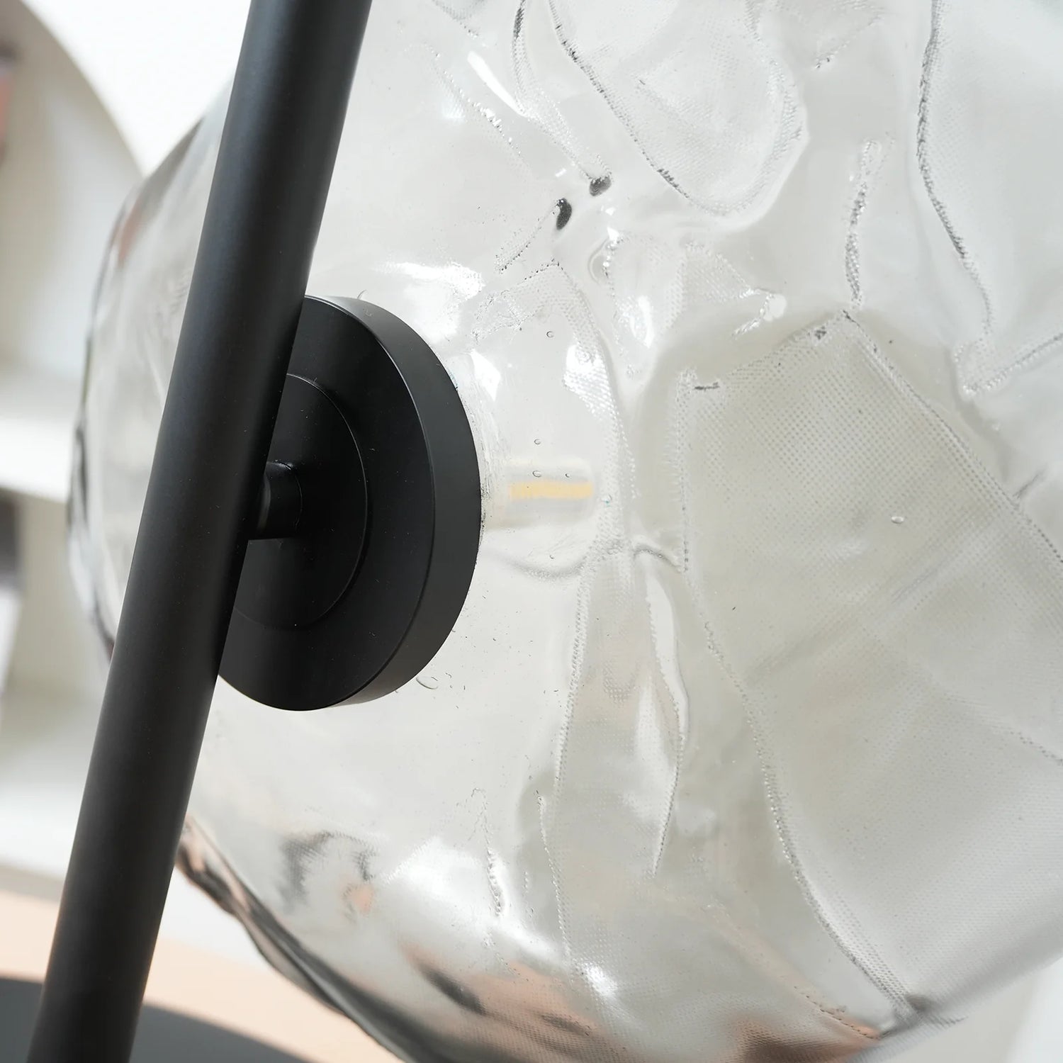 Glass Petals Table Lamp