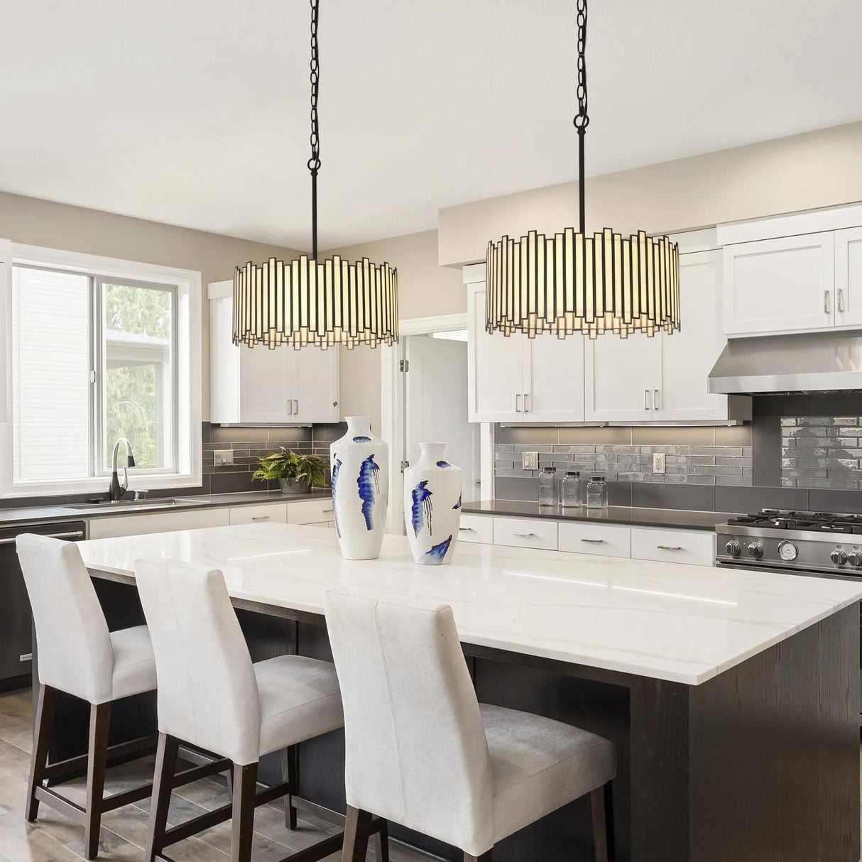 Hemaaolay Chandelier