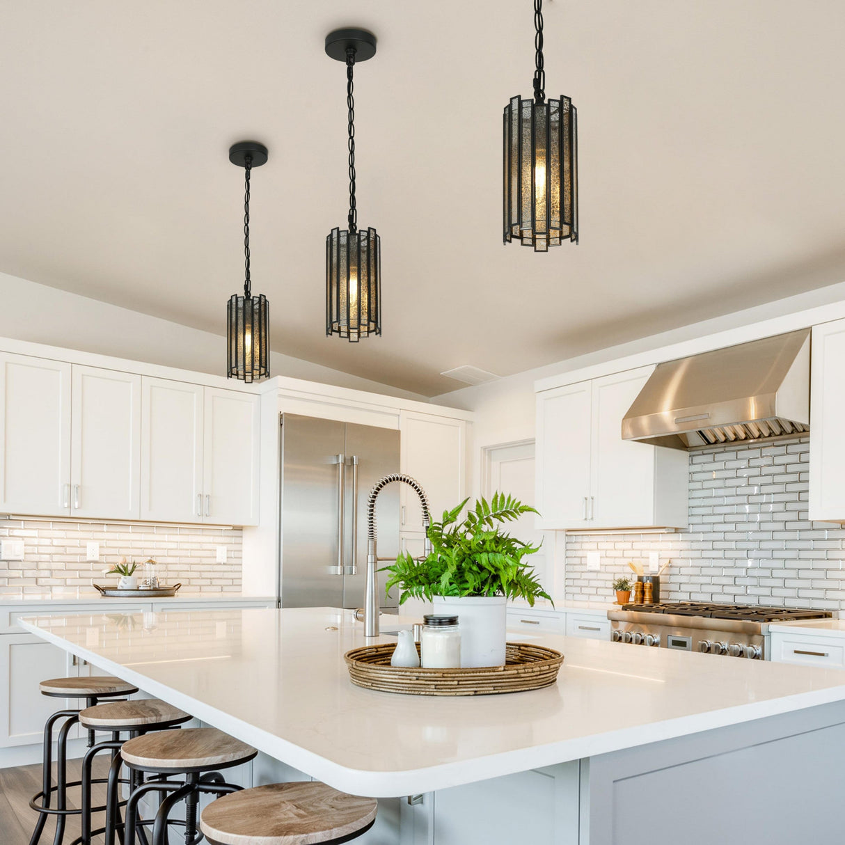 Hemaaolay Colored Glass Pendant Light