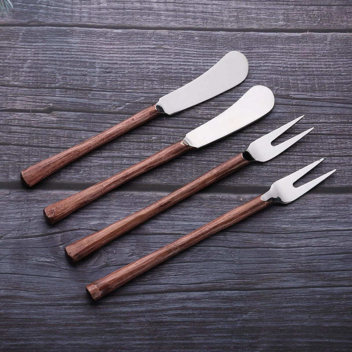 MEDICKI CHEESE FORK & SPREADER 4 PC. SET