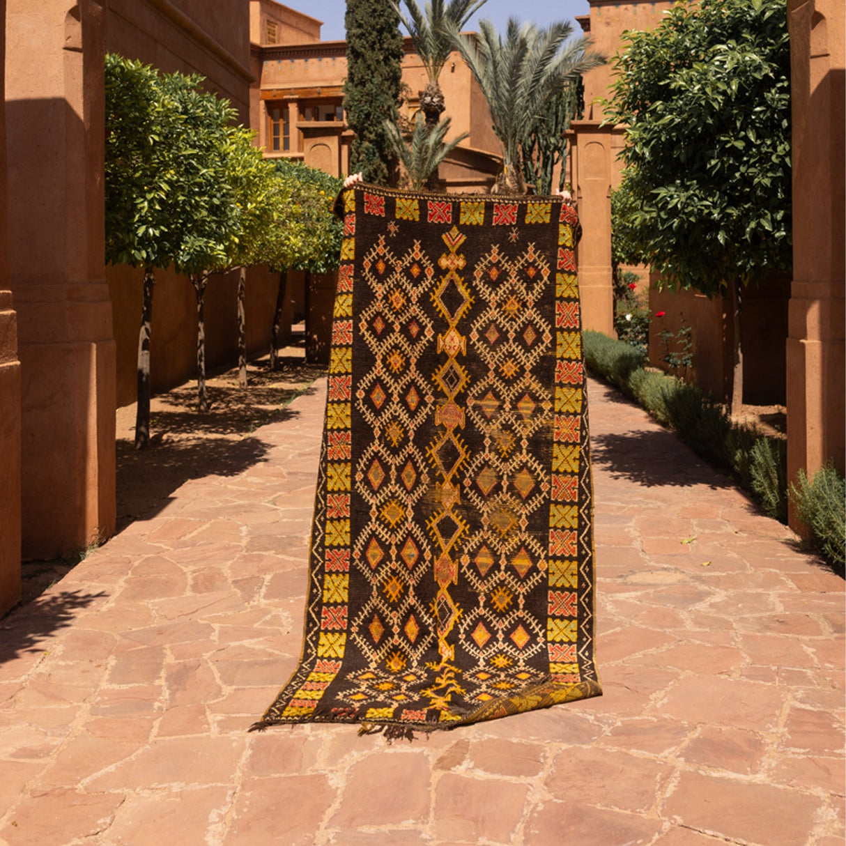 Vintage Moroccan Rug | 4' x 8'4"