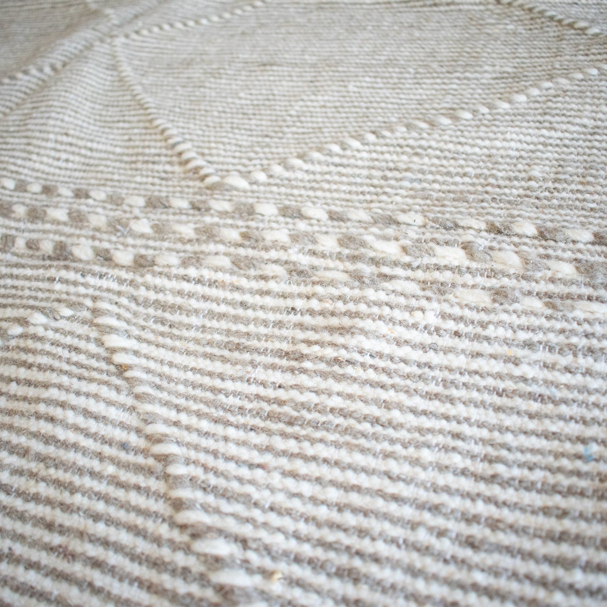 Kate Contemporary Moroccan Flatweave Kilim Rug | 5'2" x 7’10”