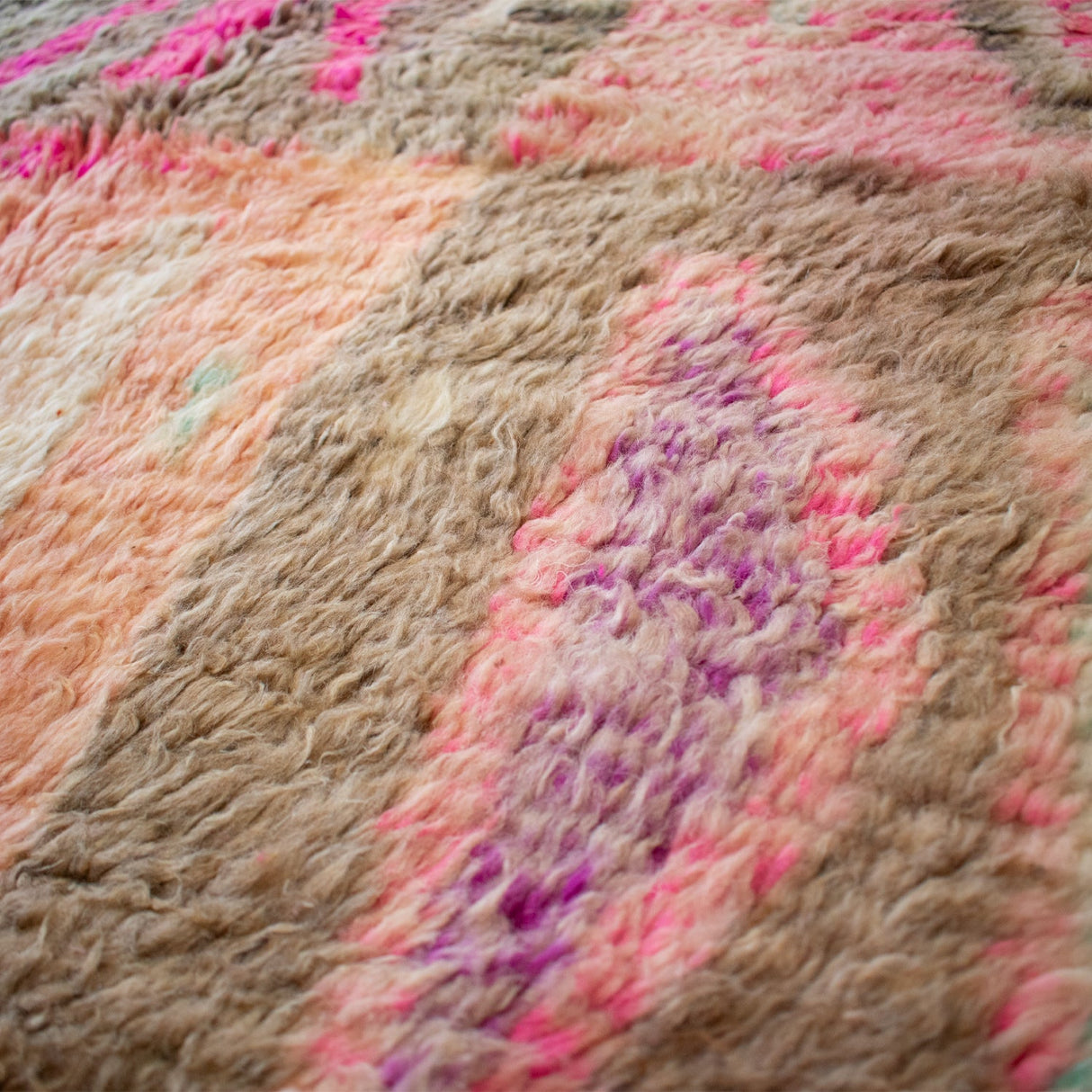 Sofi Contemporary Moroccan Boujaad Rug | 5'6" x 8'5"