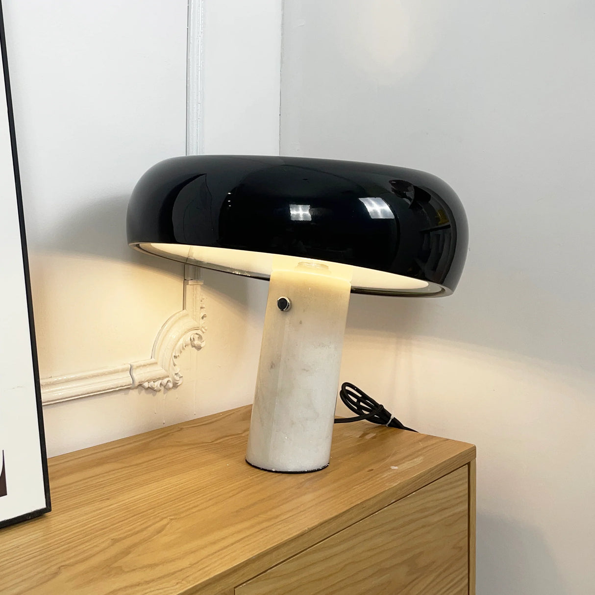 Marble Snoopy Glass Table Lamp