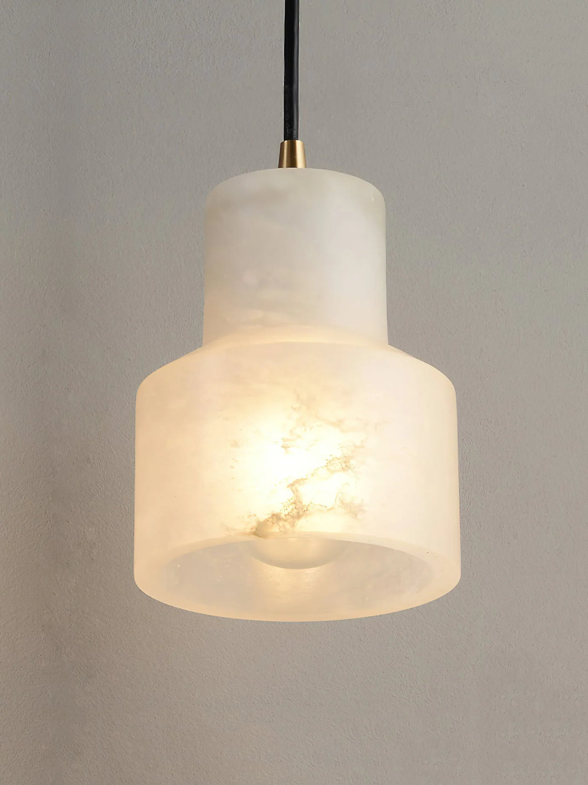 Modern Alabaster Millson Pendnat Light